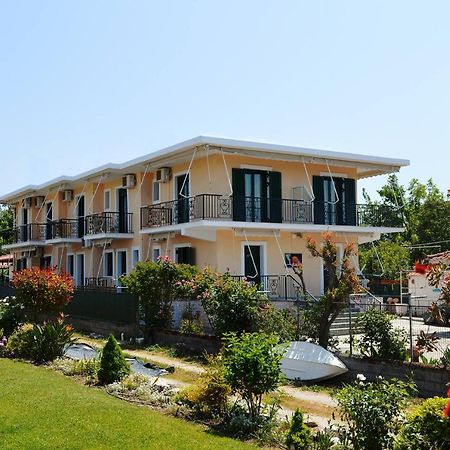 Evia Dream Family Apartments 艾迪普索斯 外观 照片